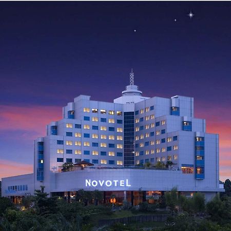 Novotel Balikpapan Kültér fotó
