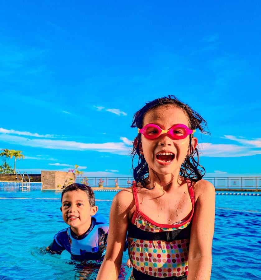 Novotel Balikpapan Kültér fotó