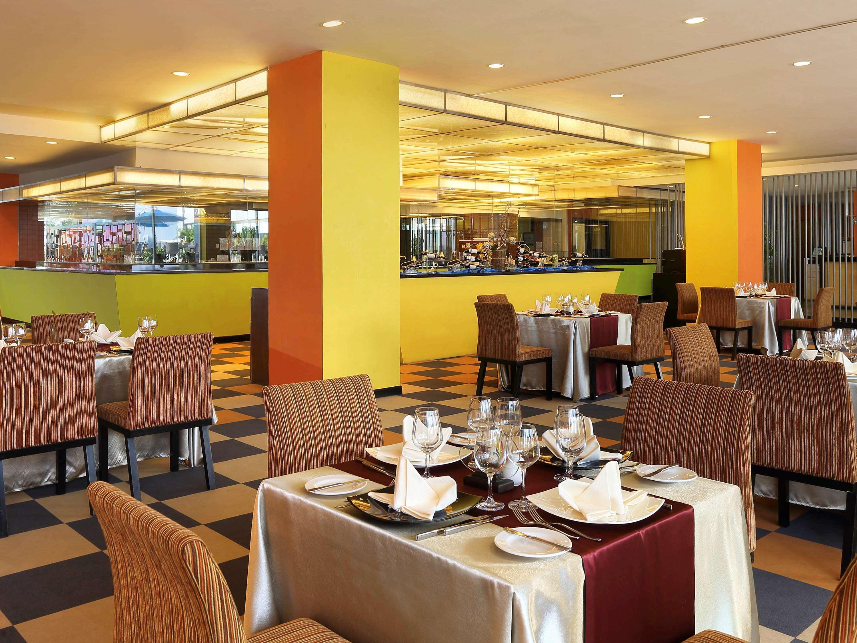 Novotel Balikpapan Kültér fotó
